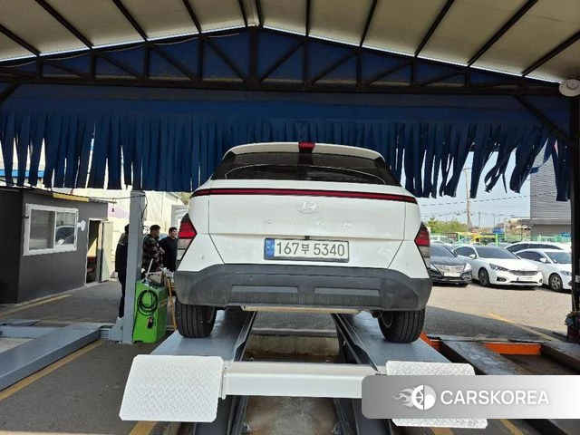 Hyundai Kona (SX2) 2023 Белый из Кореи, фото 2