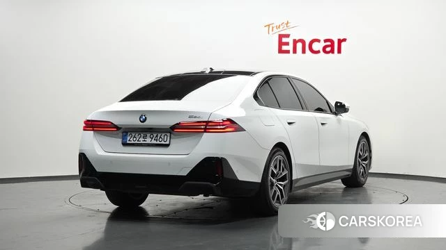 BMW 5 Series (G60) id 4532948 из Кореи 12