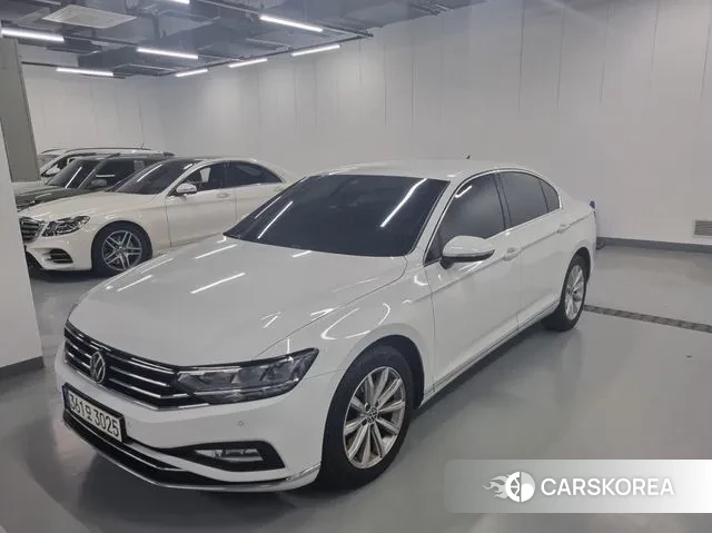 Volkswagen Passat GT (B8) 2021 Белый из Кореи, фото 6