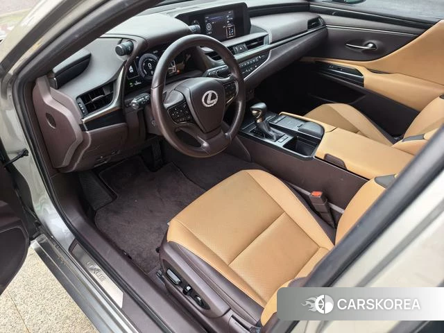 Lexus ES 2021 Серебристо-серый из Китая, фото 3