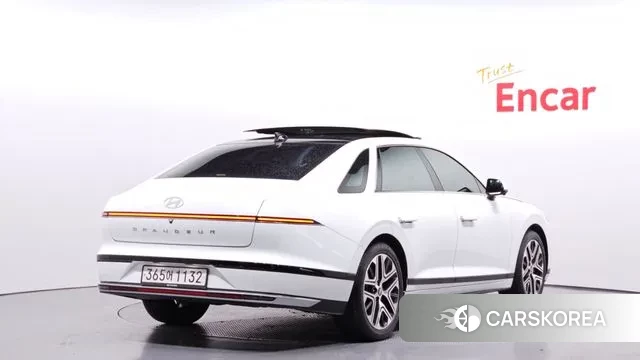 Hyundai Grandeur (GN7) id 3507986 из Кореи 12