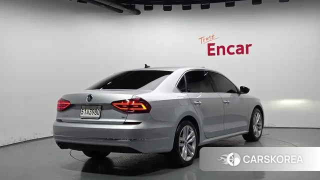 Volkswagen The New Passat id 3193483 из Кореи 12