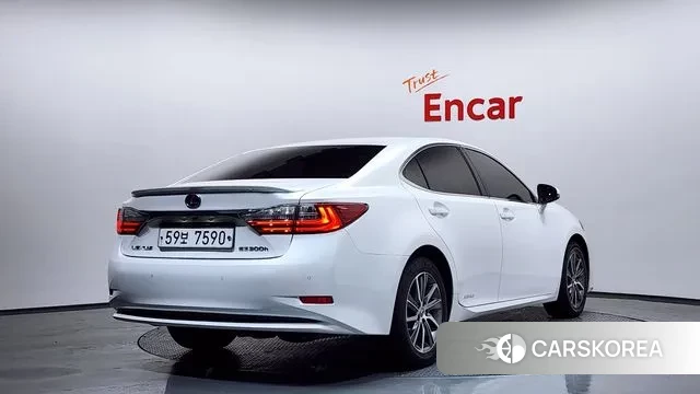 Lexus New ES300h id 3677716 из Кореи 12