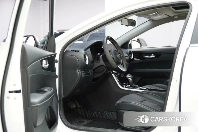 Kia K3 id 4263217 из Китая 12