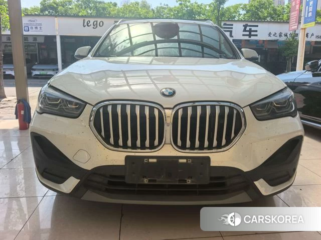 BMW X1 2021 Белый из Китая, фото 2