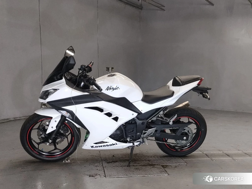 Проданный Kawasaki NINJA 250 2013 из Японии, фото 2