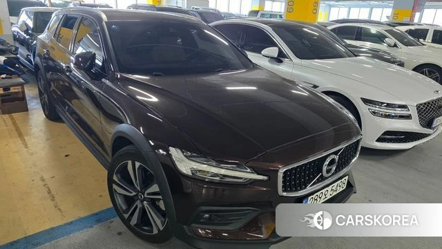 Volvo V60 Cross-Country 2nd Generation id 3819582 из Кореи 12