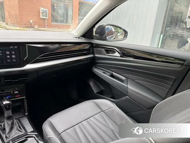Volkswagen Passat id 4314182 из Китая 9