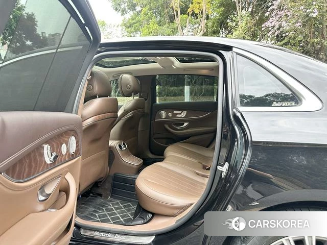 Mercedes-Benz E-class id 4274205 из Китая 11