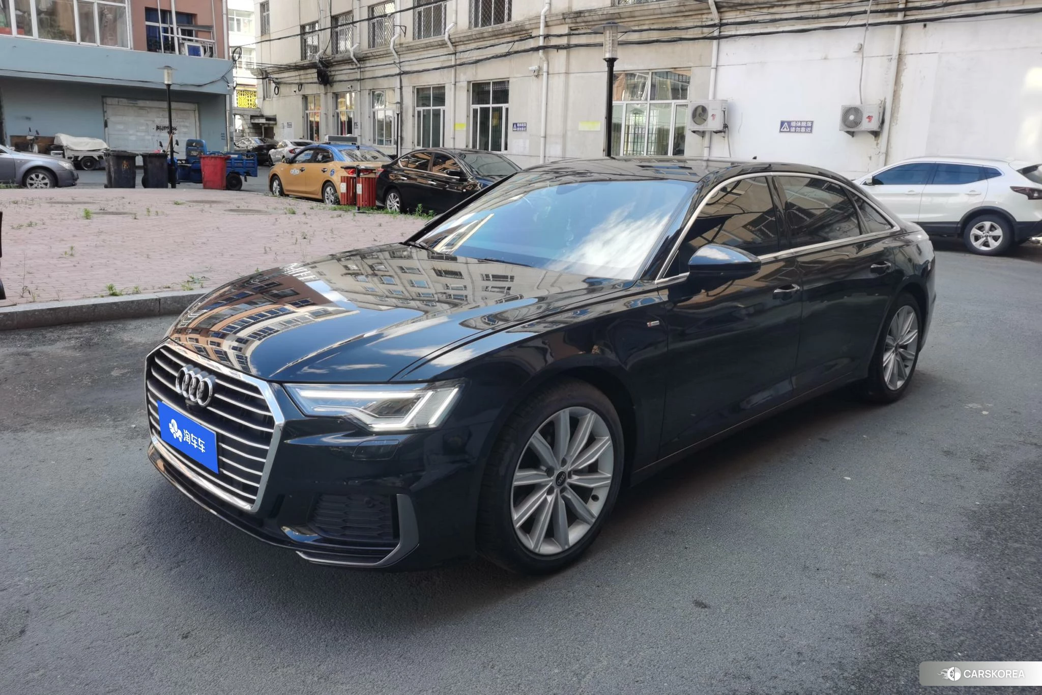 Audi A6L id 4437572 из Китая 9