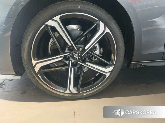Audi A4L id 4271906 из Китая 11