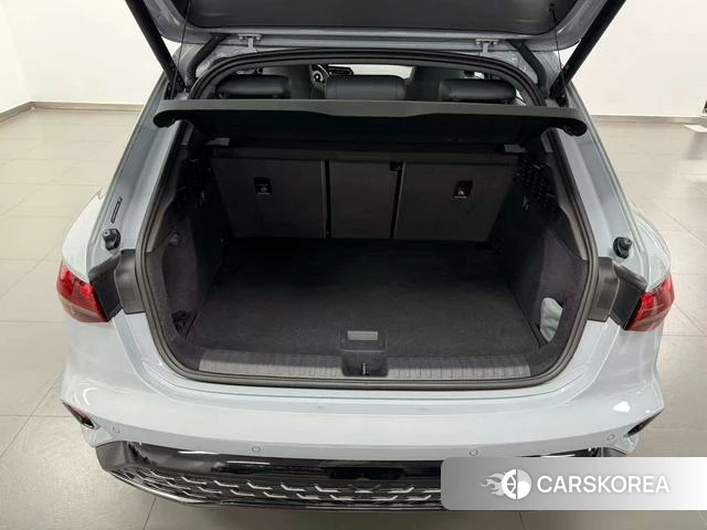 Audi A3 2024 Серебристо-серый из Китая, фото 2