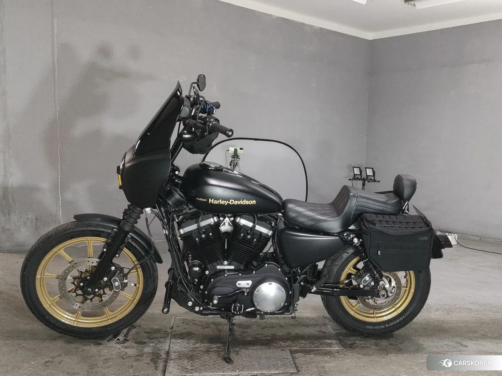 Проданный Harley-Davidson Sportster XL883N 2017 из Японии