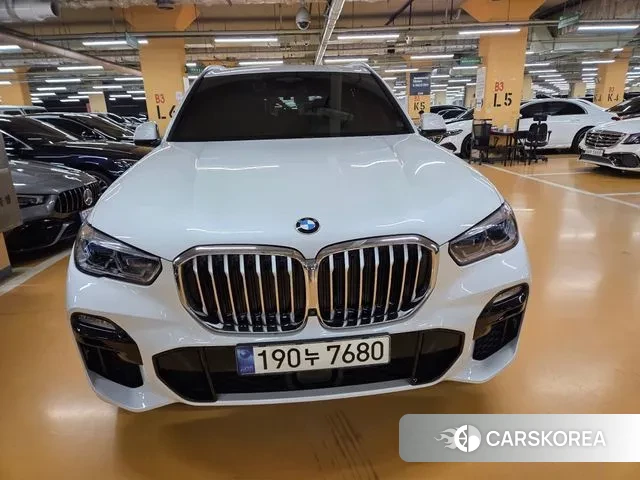 BMW X5 (G05) 2021 Жемчужный цвет из Кореи, фото 3