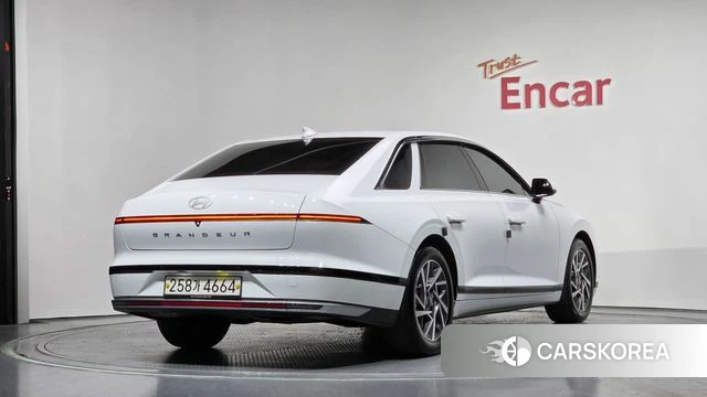 Hyundai Grandeur (GN7) id 4222601 из Кореи 12