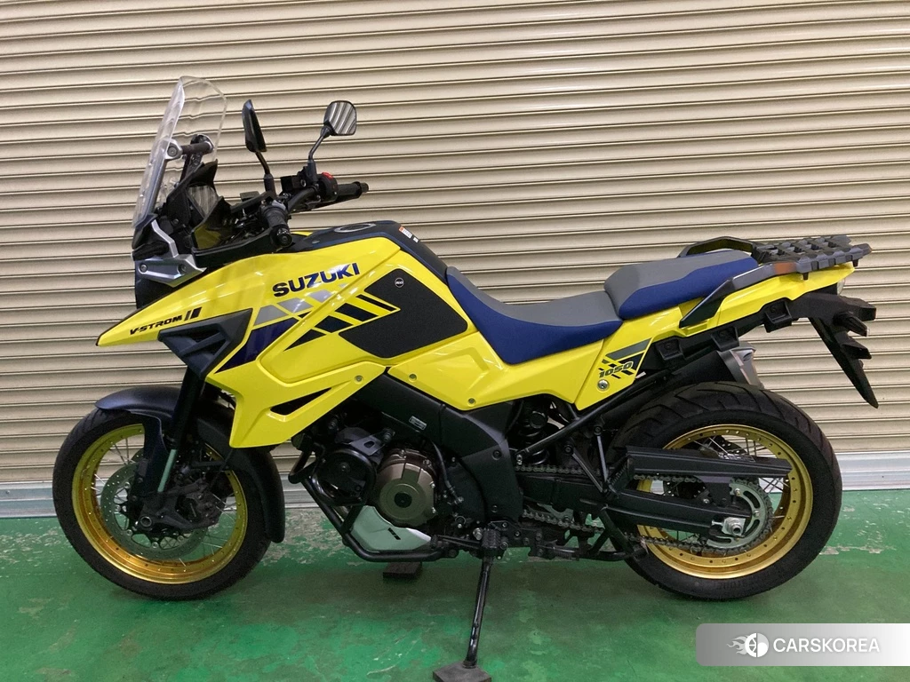 Проданный Suzuki V-STROM 1050XT 2020 из Японии