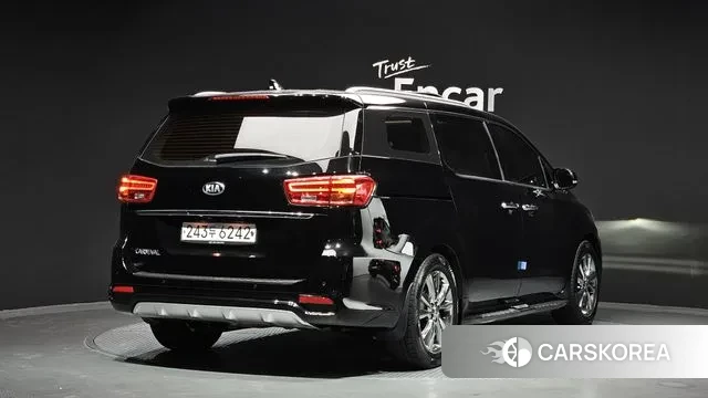 Kia The New Carnival id 3291689 из Кореи 12