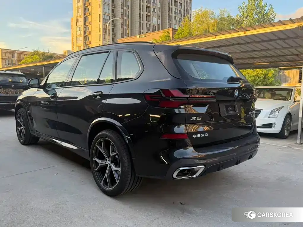BMW X5 id 4686099 из Китая 12