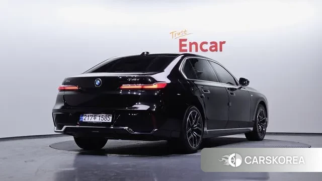 BMW 7 Series (G70) id 3614631 из Кореи 12