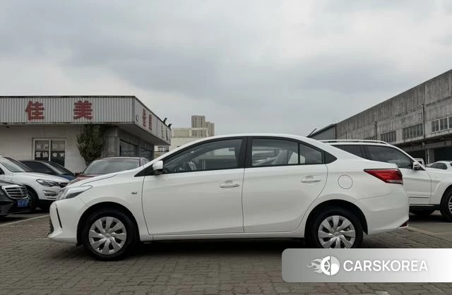 Toyota Vios 2018 Белый из Китая, фото 5