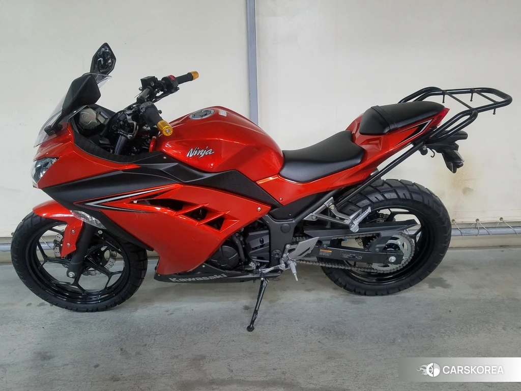 Проданный Kawasaki NINJA 250 2016 из Японии