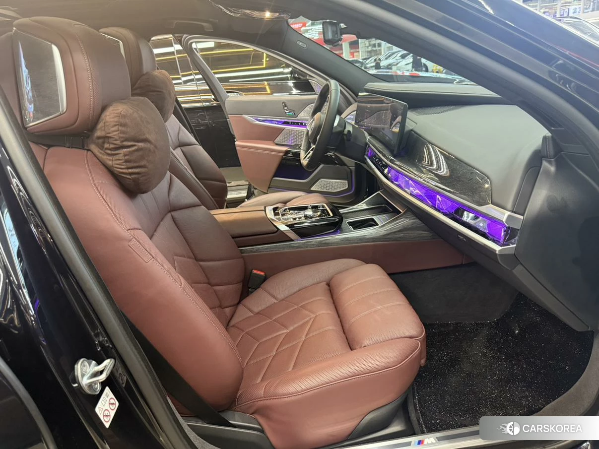 BMW i7 id 4426917 из Китая 9
