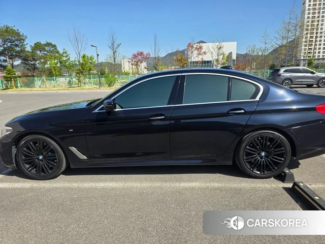 BMW 5 Series (G30) id 4203965 из Кореи 7