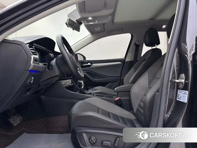 Volkswagen Sagitar 2022 Черный из Китая, фото 3
