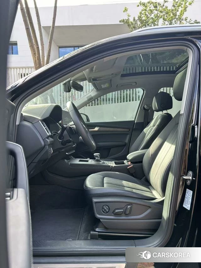 Audi Q5L 2022 Черный из Китая, фото 3