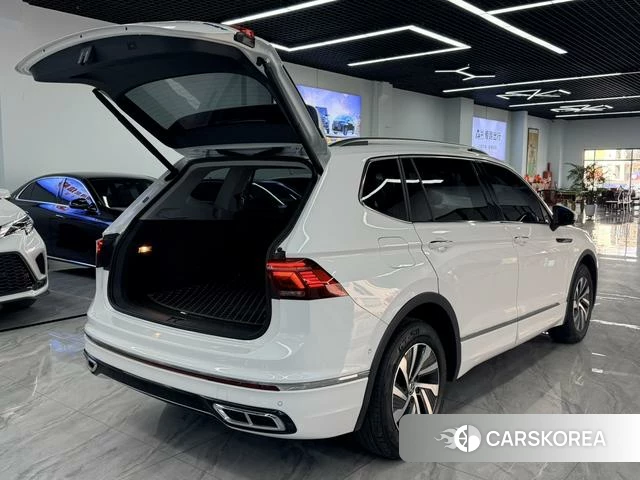 Volkswagen Tiguan L PHEV id 4342210 из Китая 10