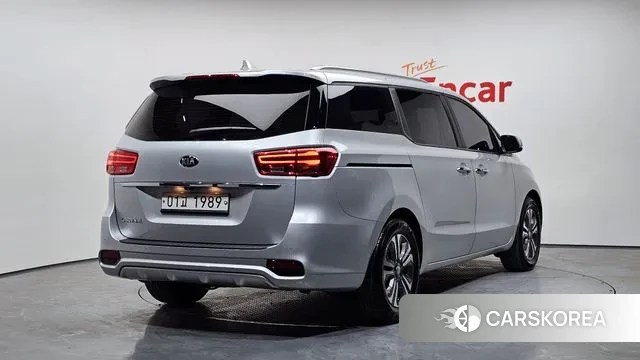 Kia The New Carnival id 3748338 из Кореи 12