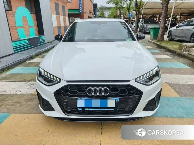 Audi A4L 2023 Белый из Китая, фото 3