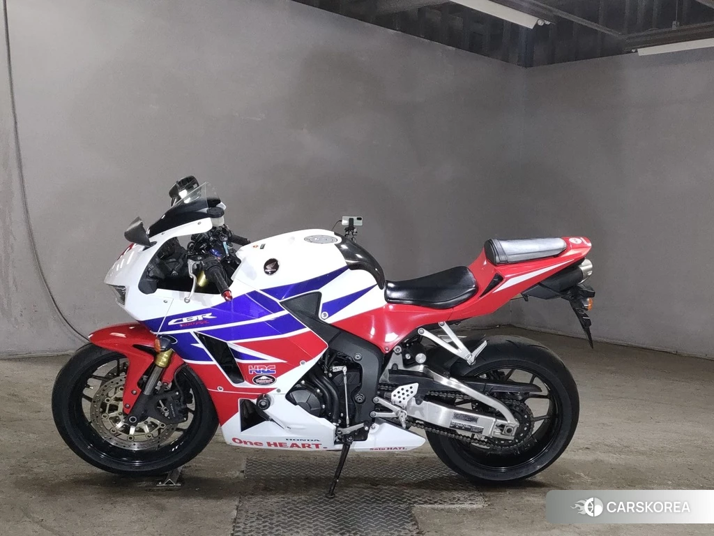 Проданный Honda CBR600RR 2015 из Японии, фото 2