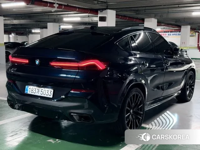 BMW X6 (G06) 2025 Черный из Кореи, фото 2