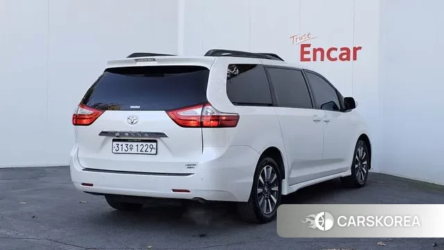 Toyota Sienna id 3374651 из Кореи 12