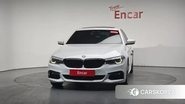 BMW 5 Series (G30) id 3593491 из Кореи 12