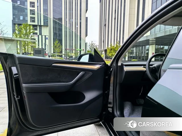 Tesla Model Y id 4206936 из Китая 12