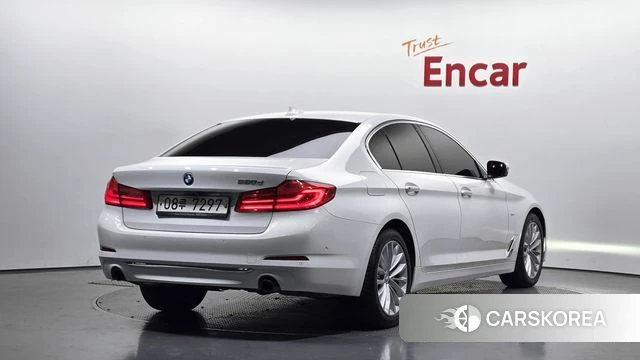 BMW 5 Series (G30) id 3861745 из Кореи 12