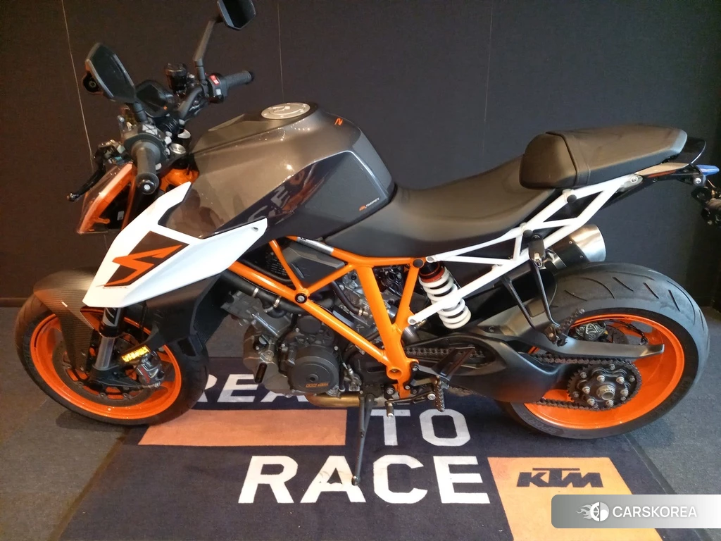 Проданный KTM 1290 SUPER DUKE R 2018 из Японии, фото 2