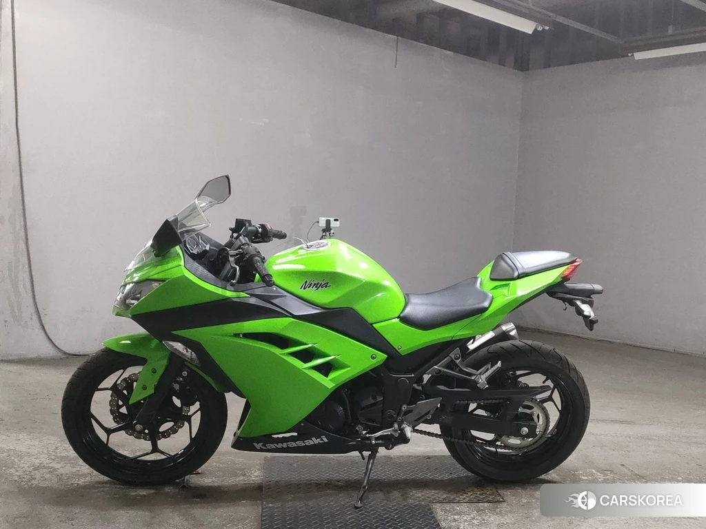 Проданный Kawasaki NINJA 250 2014 из Японии, фото 2