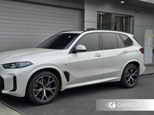BMW X5 (G05) 2025 Белый из Кореи, фото 2