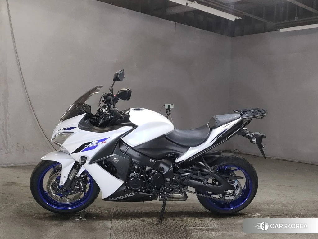 Проданный Suzuki GSX-S1000F 2021 из Японии