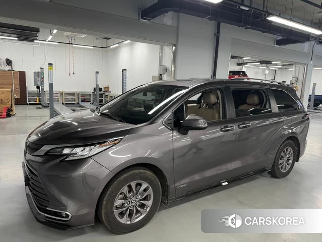 Toyota Sienna 4th Generation 2021 Серый из Кореи, фото 2