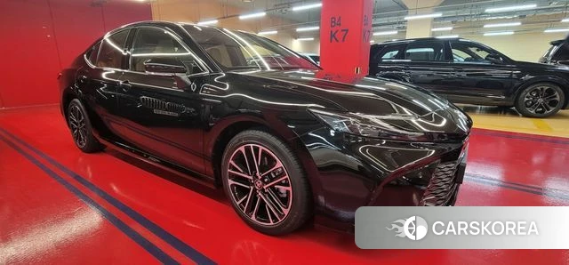 Toyota Camry (XV80) 2026 Черный из Кореи, фото 3