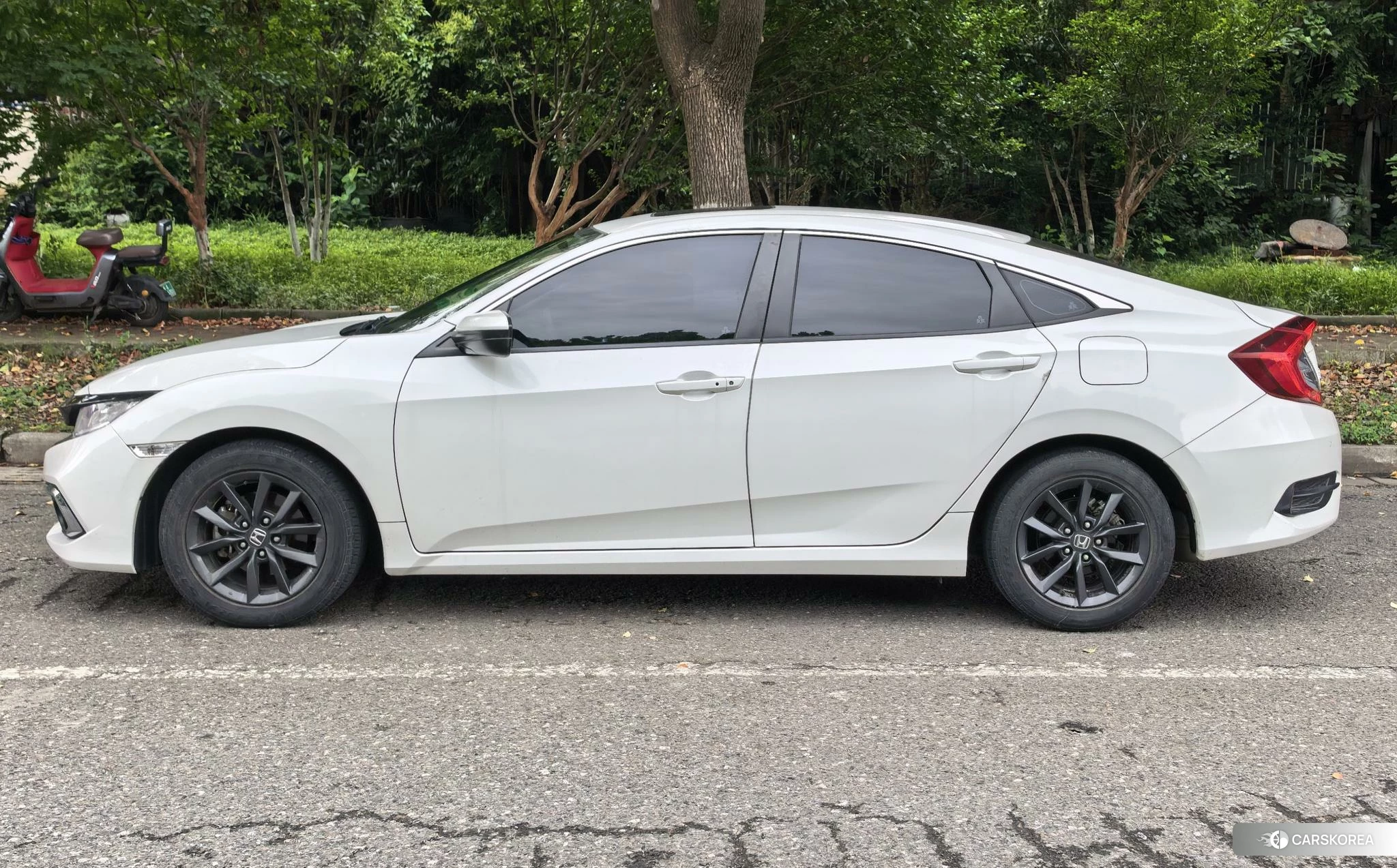 Honda Civic 2019 Белый из Китая, фото 2