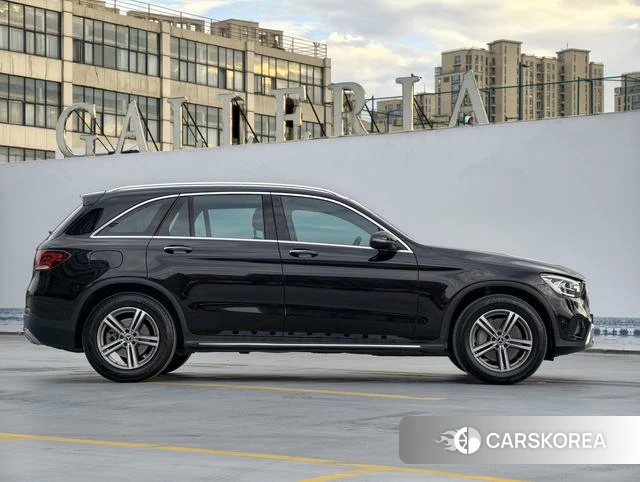 Mercedes-Benz GLC 2021 Черный из Китая, фото 6