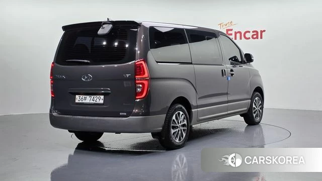 Hyundai The New Grand Starex id 3899626 из Кореи 12