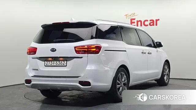 Kia The New Carnival id 3718136 из Кореи 12