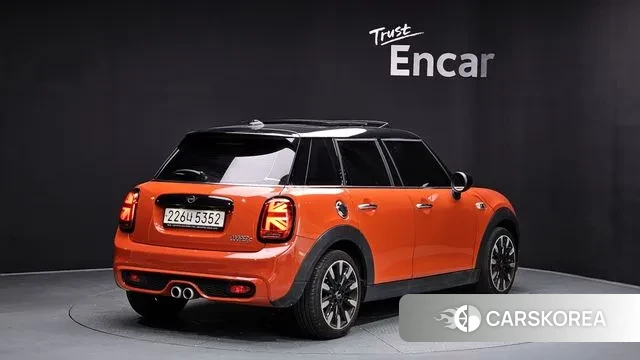 Mini Cooper S id 3242900 из Кореи 12