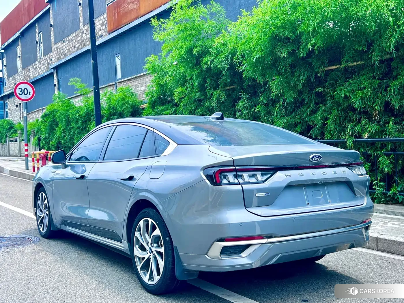Ford Mondeo id 4546324 из Китая 8